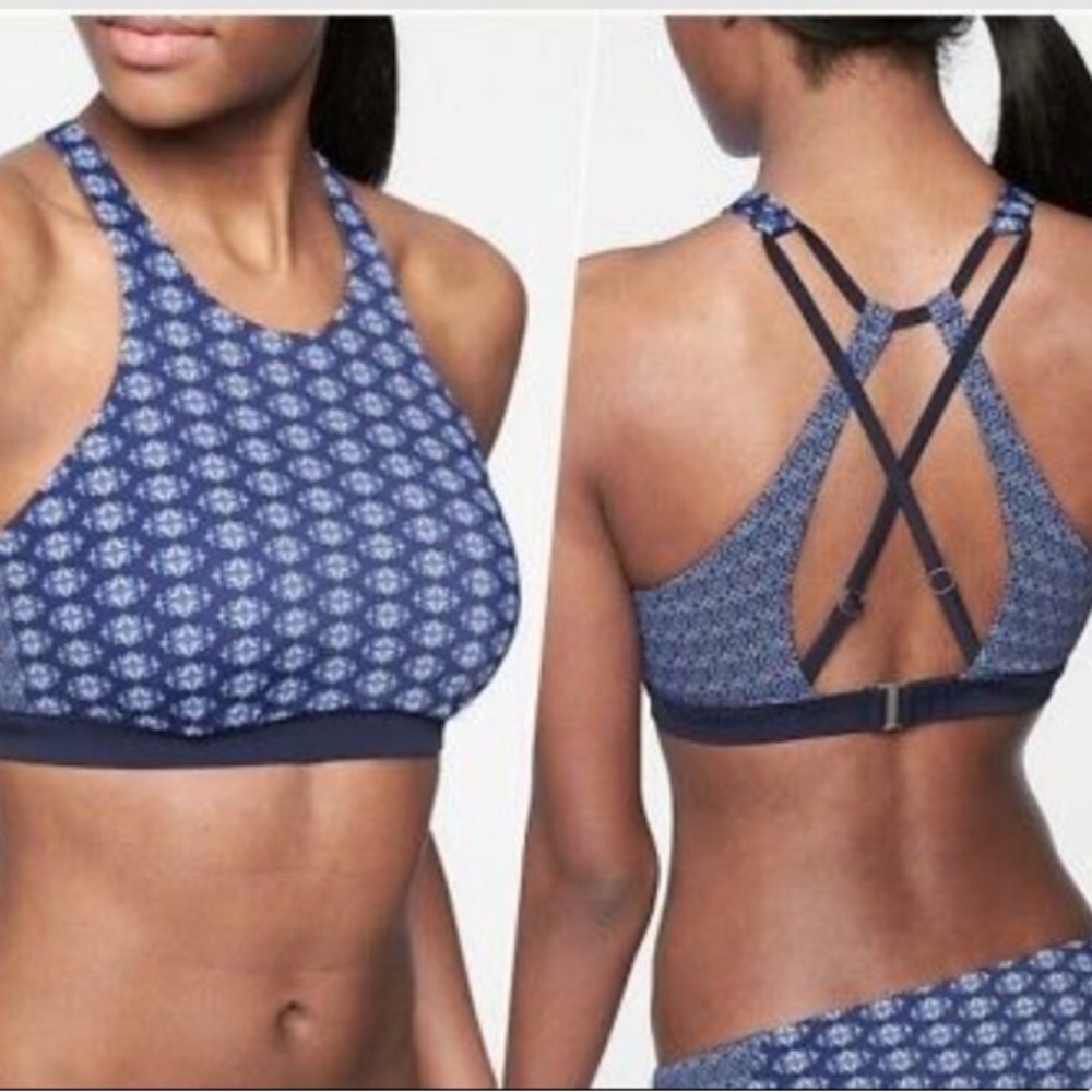 Athleta NWT Tangier high neck bikini top